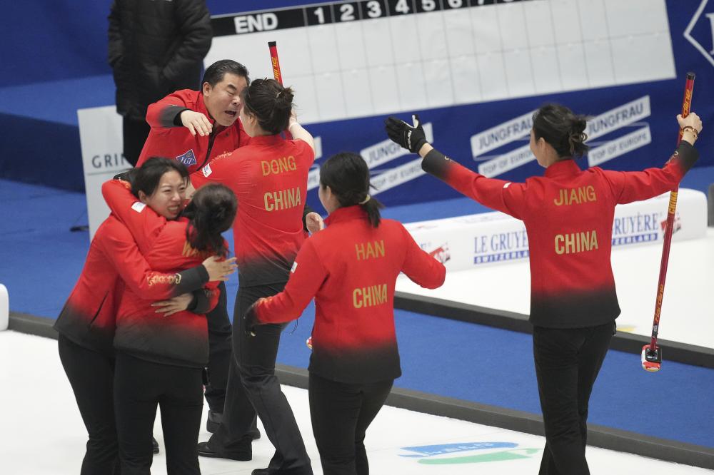 小法谈莫拉塔要求换下：那是一次早就计划好的换人